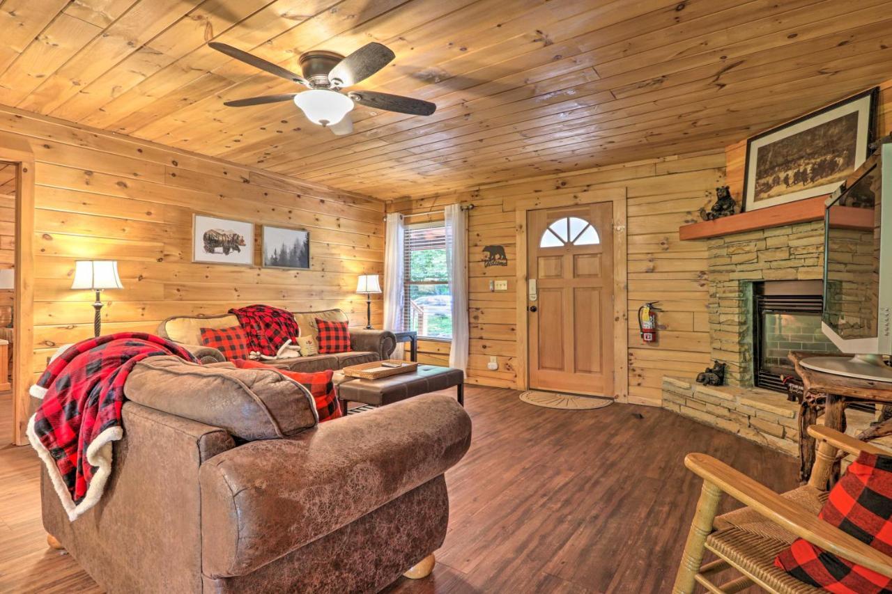 Cabin With Deck And Fireplace Less Than 3 Mi To Dollywood! Pigeon Forge Exterior photo