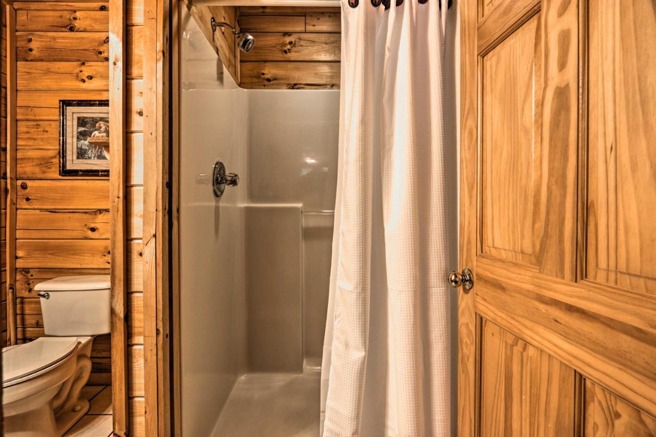 Cabin With Deck And Fireplace Less Than 3 Mi To Dollywood! Pigeon Forge Exterior photo